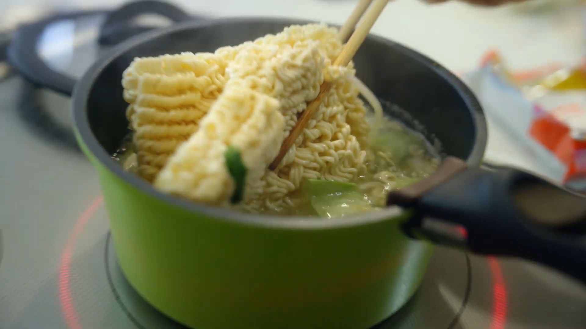 サンヨー食品 サンヨー食品